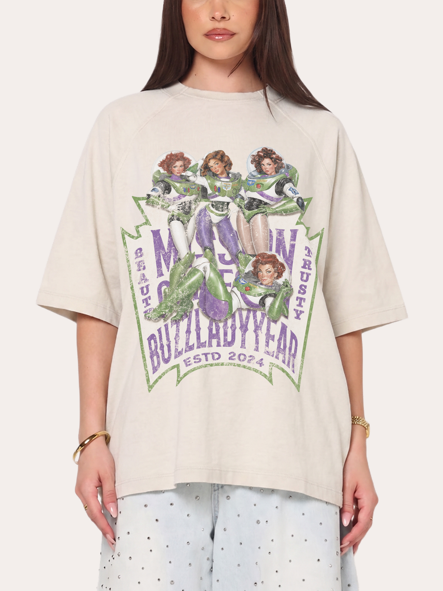 Vintage Distressed Buzz Lady Year Washed T-shirt